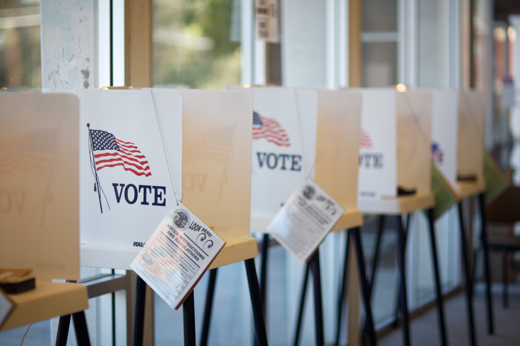 Commonwealth Poll: In Virginia governor’s race, Democratic candidate Spanberger leads GOP’s Earle-Sears, 49% to 37%